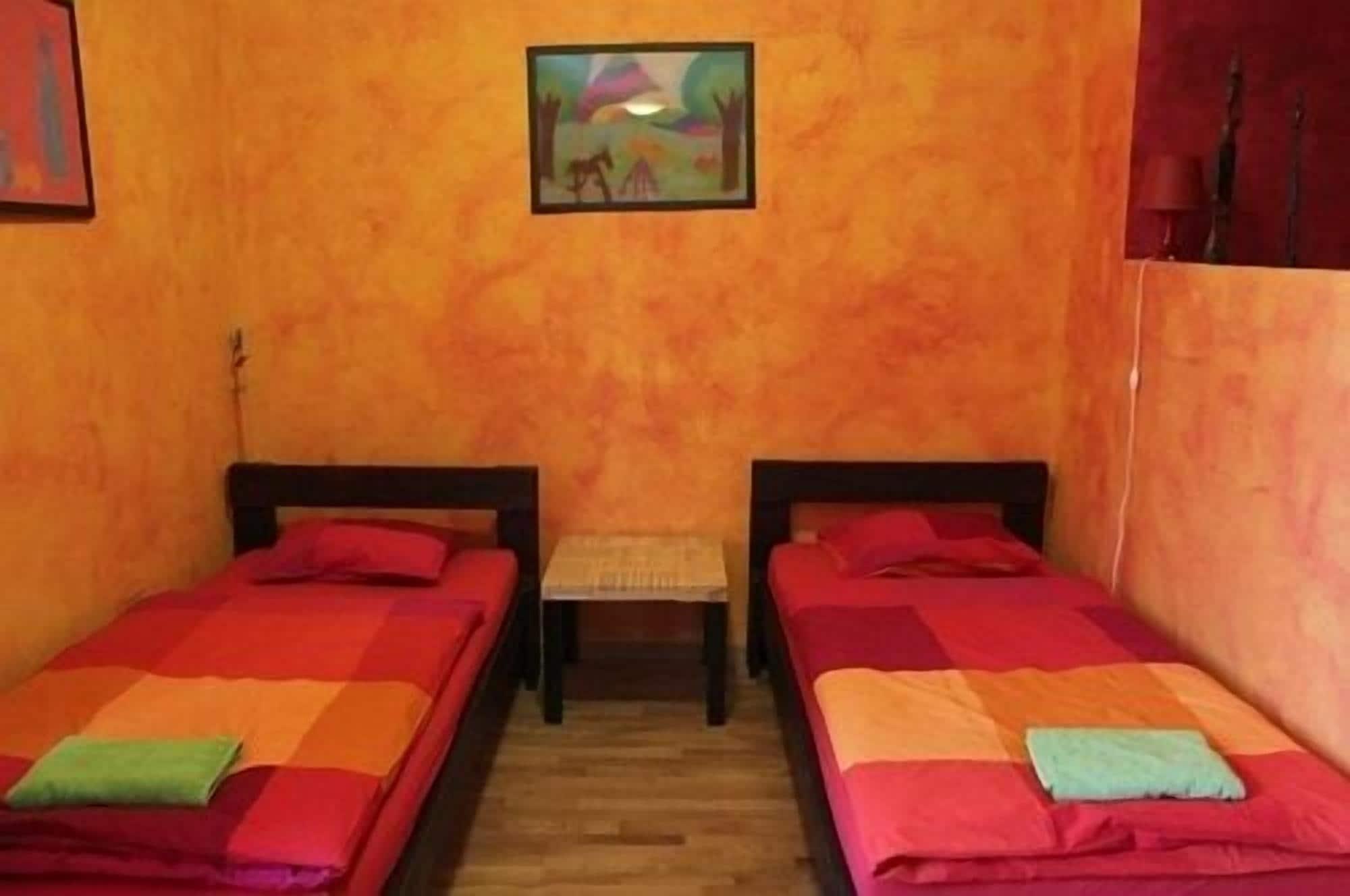 El Hostel Warsaw Exterior photo